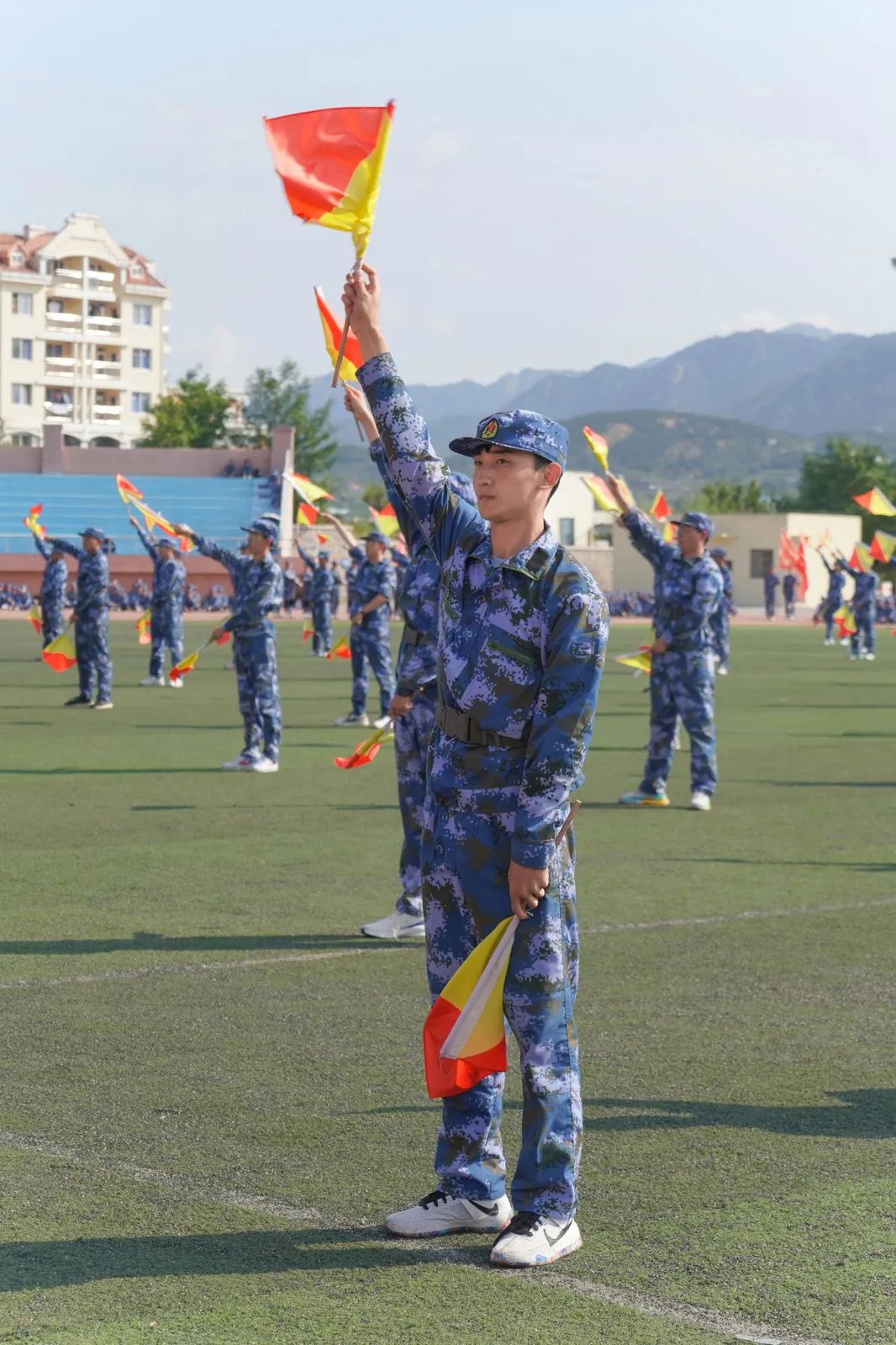 Yabo_中场调度自如，进攻组织井然有序的简单介绍